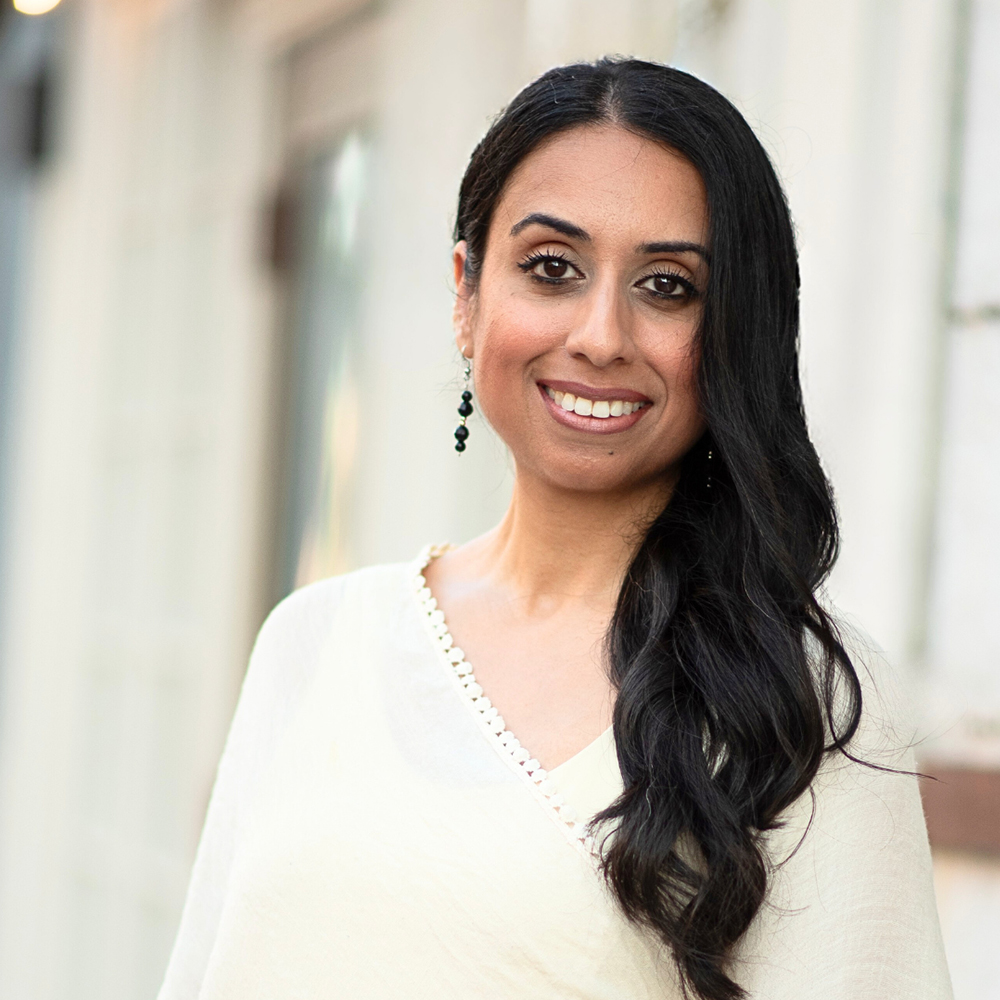 Sarita-3-sq Sarita Van Dyke